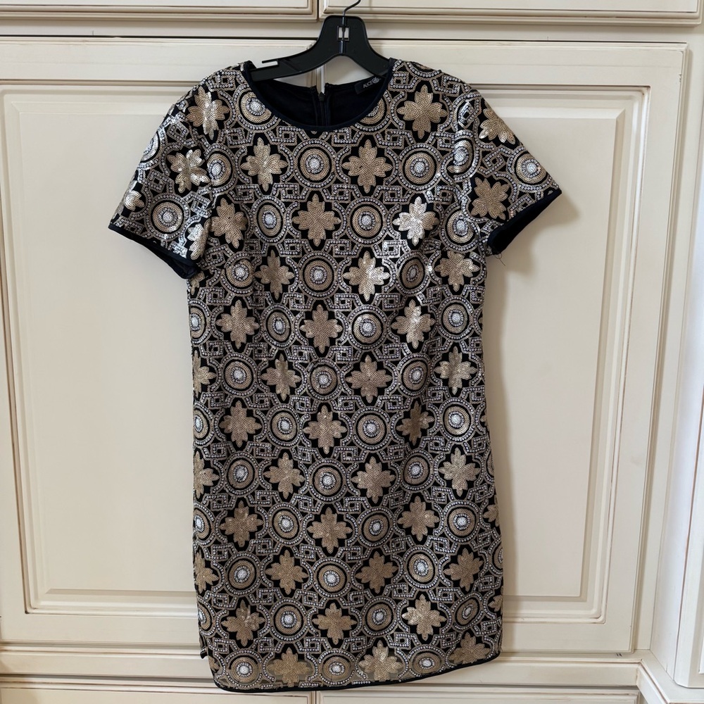 Alice & Trixie Black and Gold Sheath Mini Dress